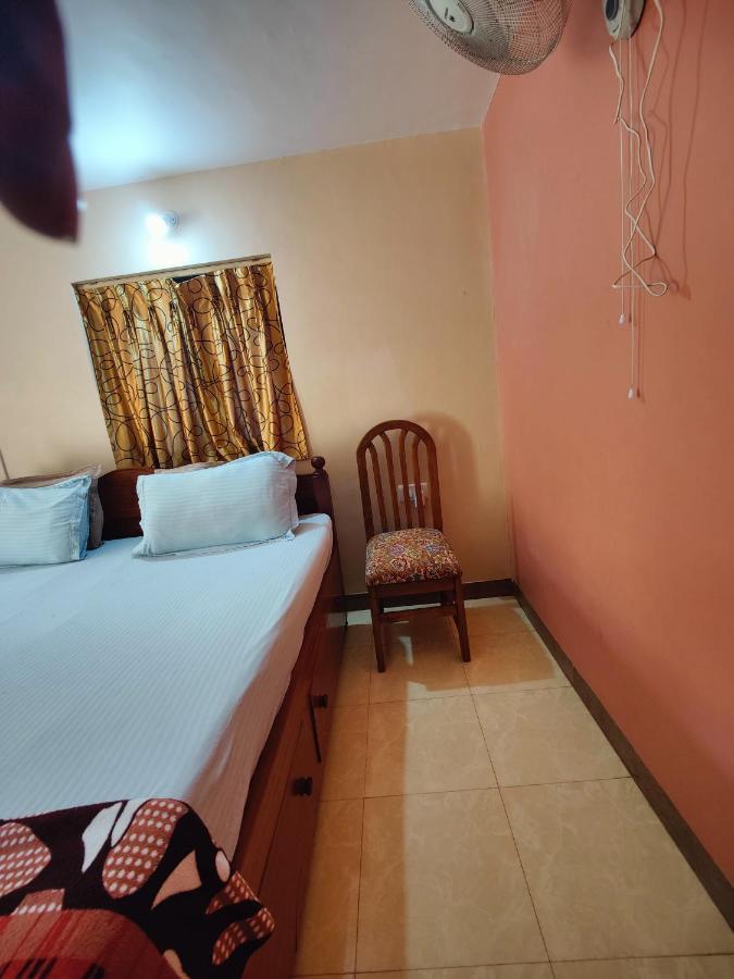 Menezes House Hotel Panaji Eksteriør billede