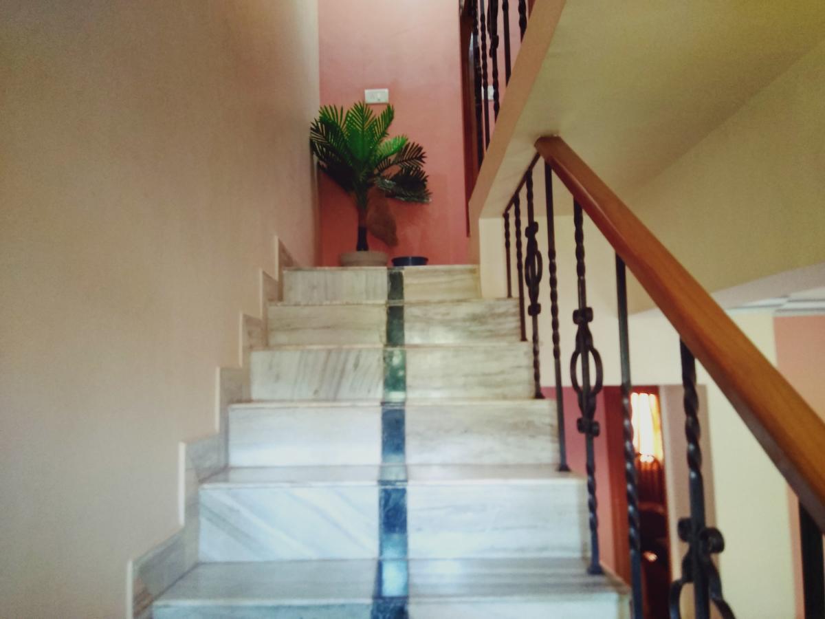 Menezes House Hotel Panaji Eksteriør billede